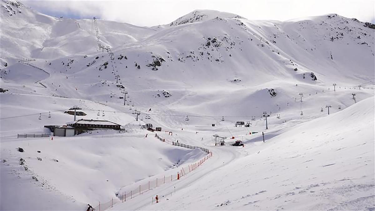 Paisaje blanco en el Pirineo catalán