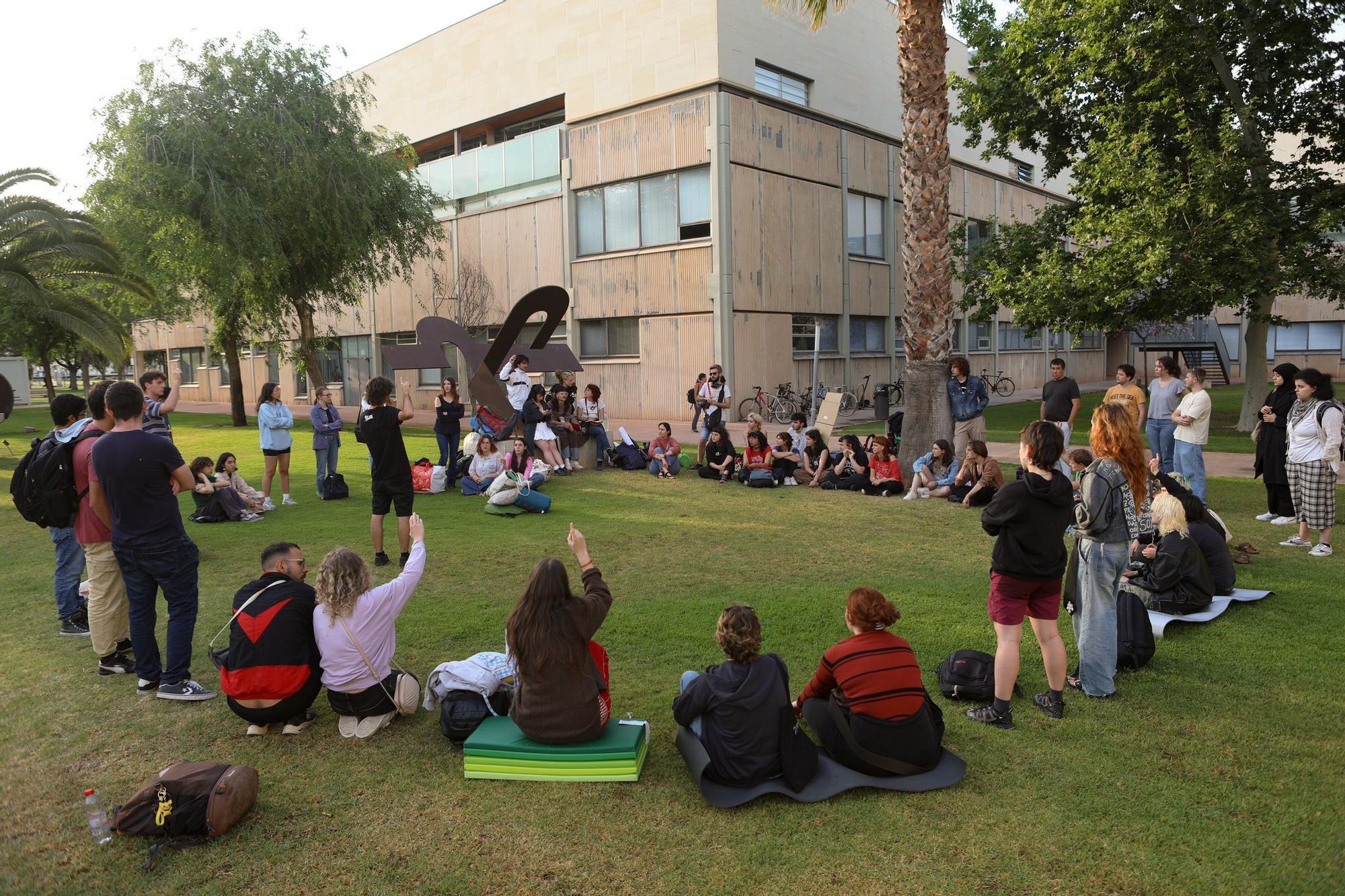 Estudiantes de la UV dormirán en el campus para mostrar sus solidaridad con Palestina