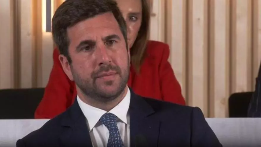 Riquelme ultima una "candidatura seria" al Real Madrid y la banca española se desmarca del aval