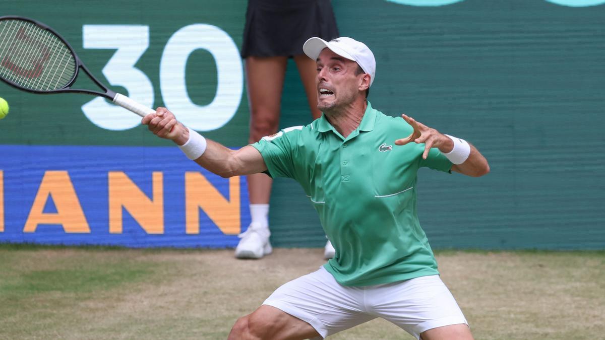 Roberto Bautista ha anunciado que abandona Wimbledon por coronavirus.