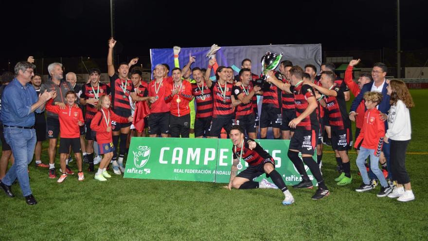 Celebración de la victoria del Salerm Puente Genil en la Copa RFAF.