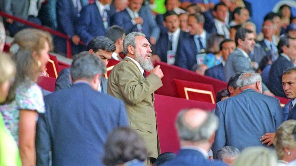 1992 - Fidel assisteix, a Barcelona, a l’obertura dels Jocs Olímpics.