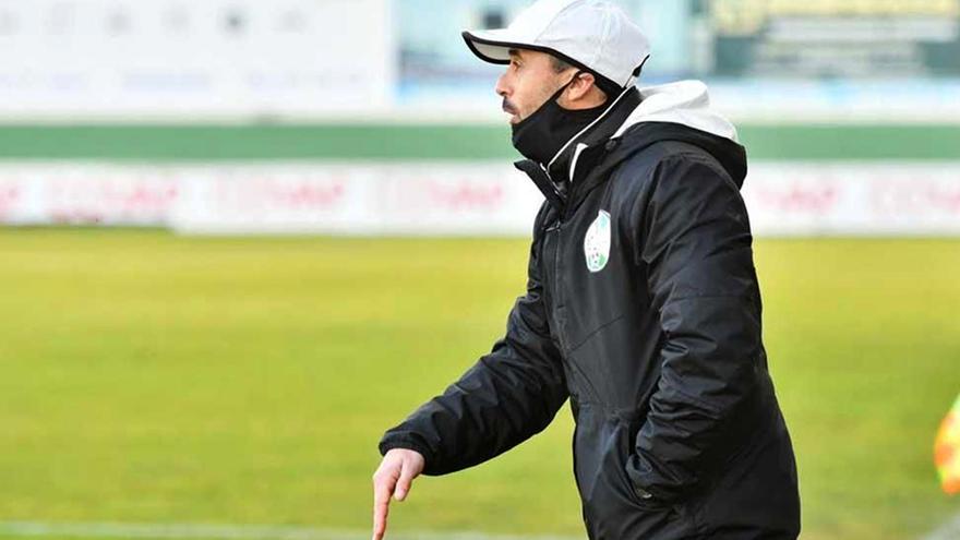 Dimas Carrasco, entrenador del Ciudad de Lucena.