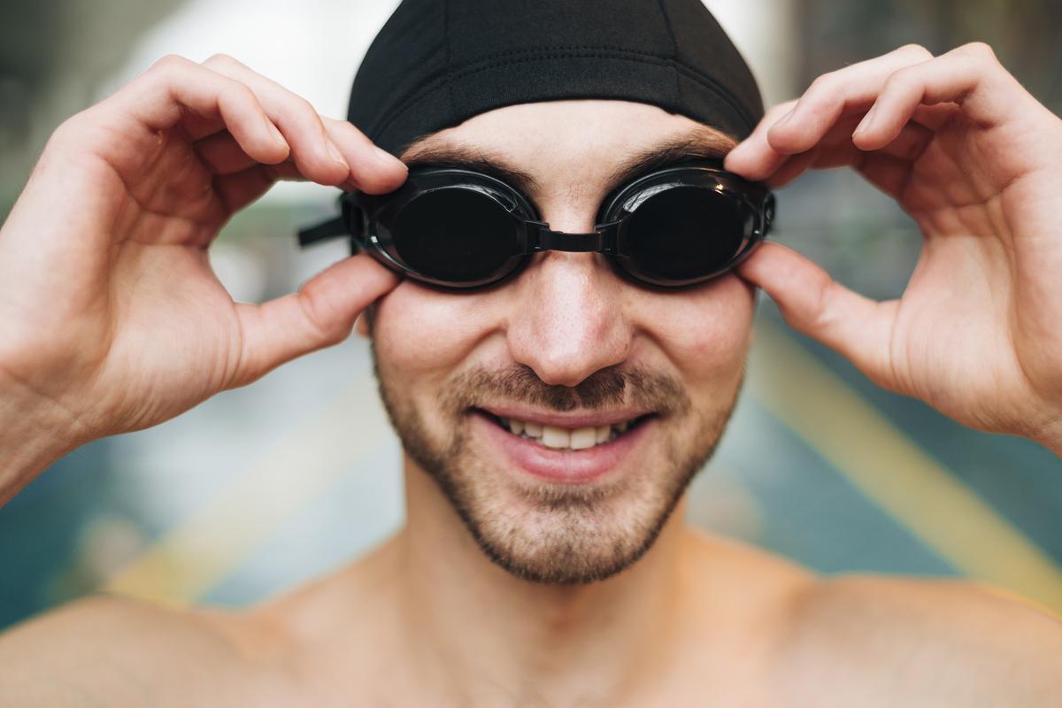 ¿Se empañan tus gafas de natación? Estas de Speedo son antivaho