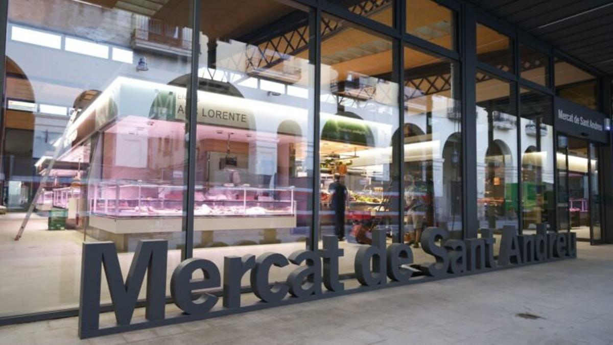 Obre el nou Mercat de Sant Andreu a la plaça del Mercat