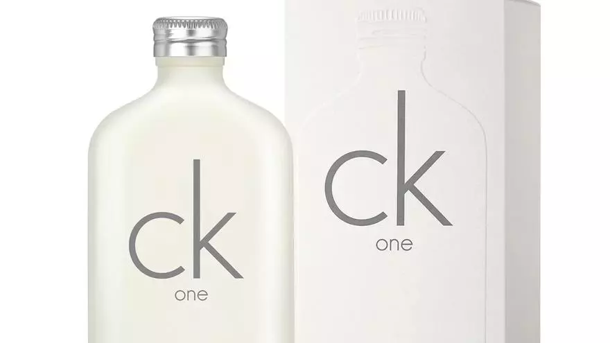 Por menos de 25 €, el perfume más fresco de Calvin Klein que siempre triunfa en verano
