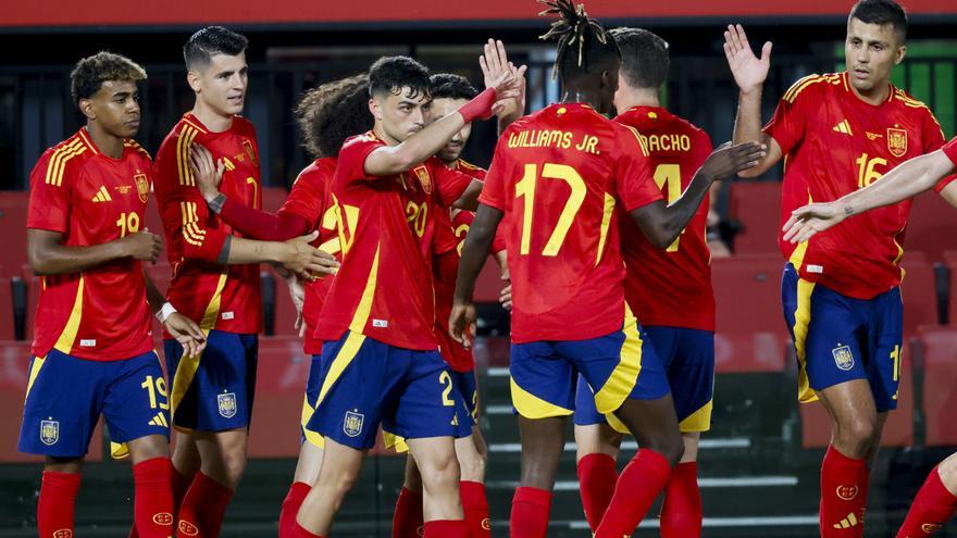 La selección española se divierte a lo grande en Son Moix