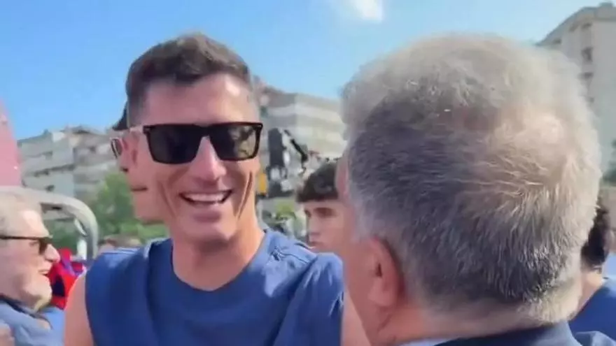 Laporta se despide de Lewandowski con un emocionante video