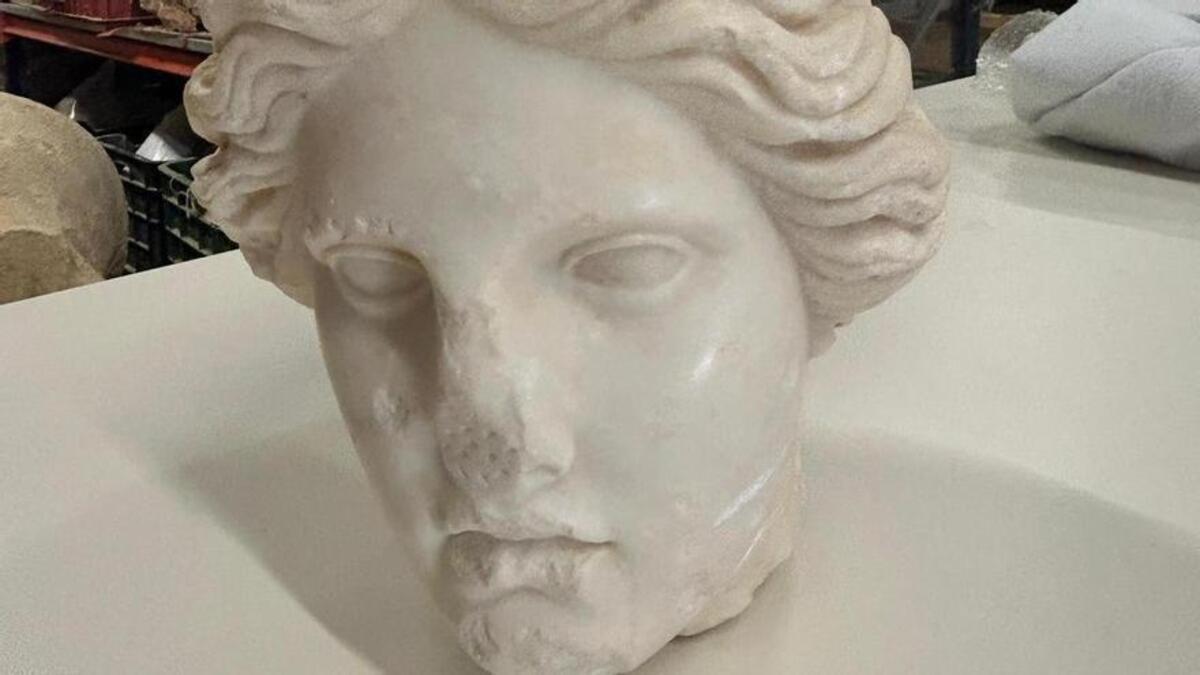 Hallan un busto en Alicante que podría datarse entre los siglos I y II
