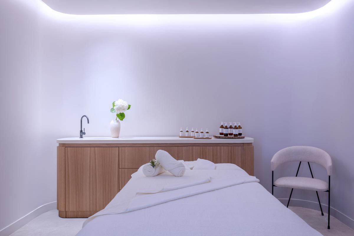 Tratamientos exclusivos como Hammam Journey y La Alquimia del Hamma en el spa.