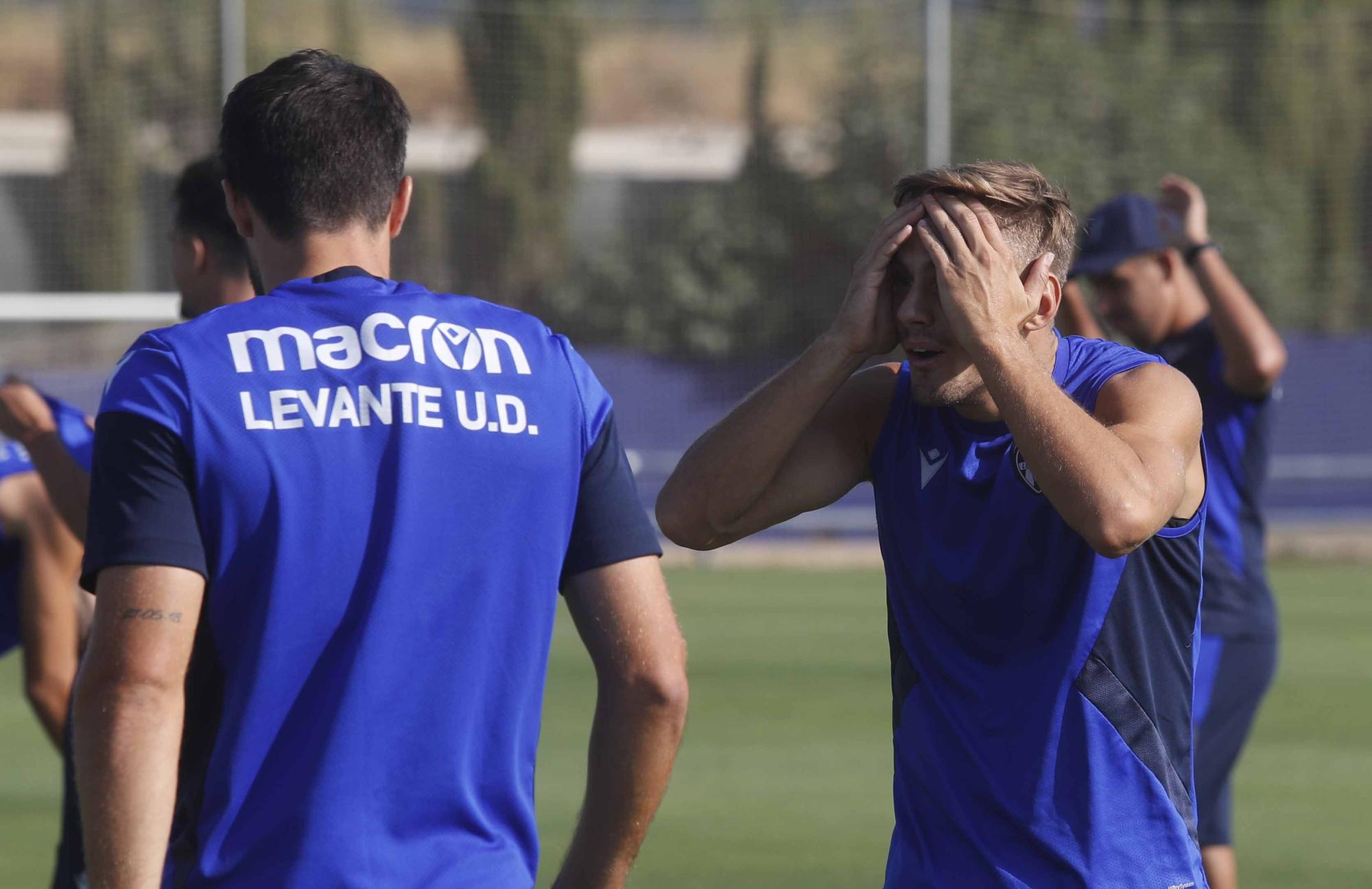 Sesión en Buñol del Levante UD