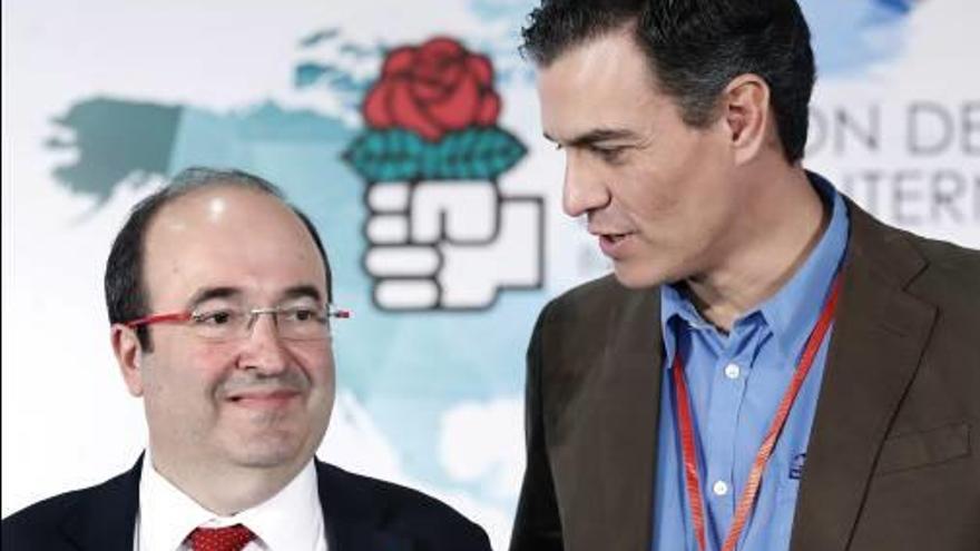 El líder del PSOE, Pedro Sánchez, i el candidat del PSC, Miquel Iceta