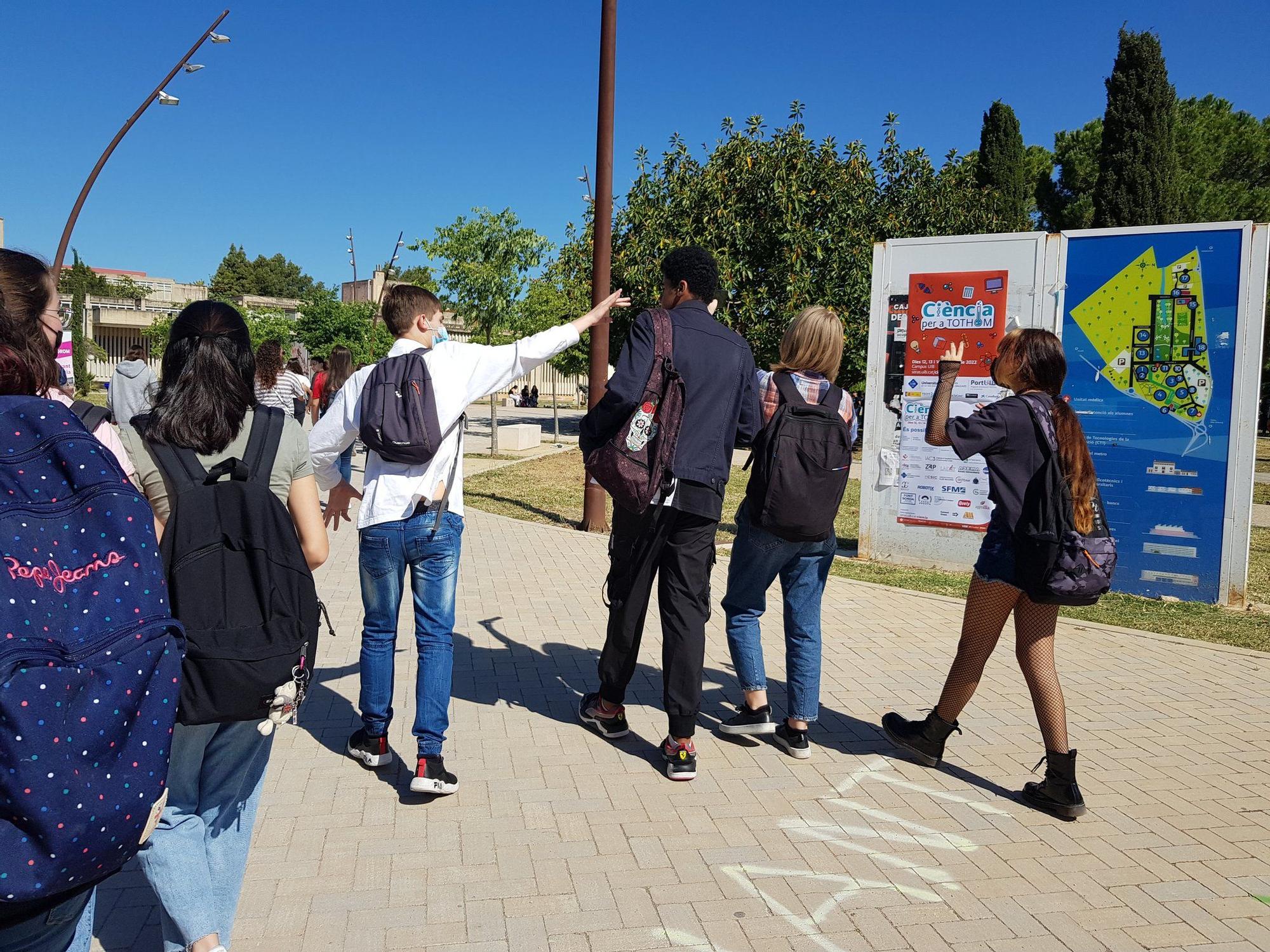 Las fotos de la mayor feria de divulgación científica de Baleares, que hoy ha inaugurado la UIB