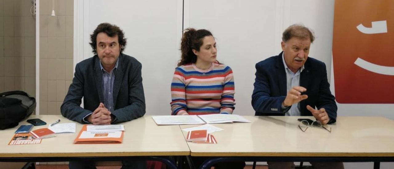 Compromís defiende su política educativa en Alicante con la ausencia de Marzà