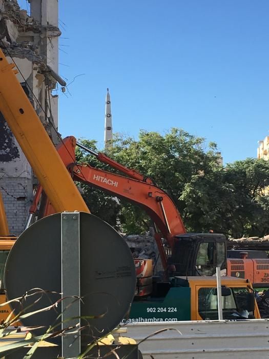 El derribo del Astoria abre la plaza de la Merced a nuevas vistas.