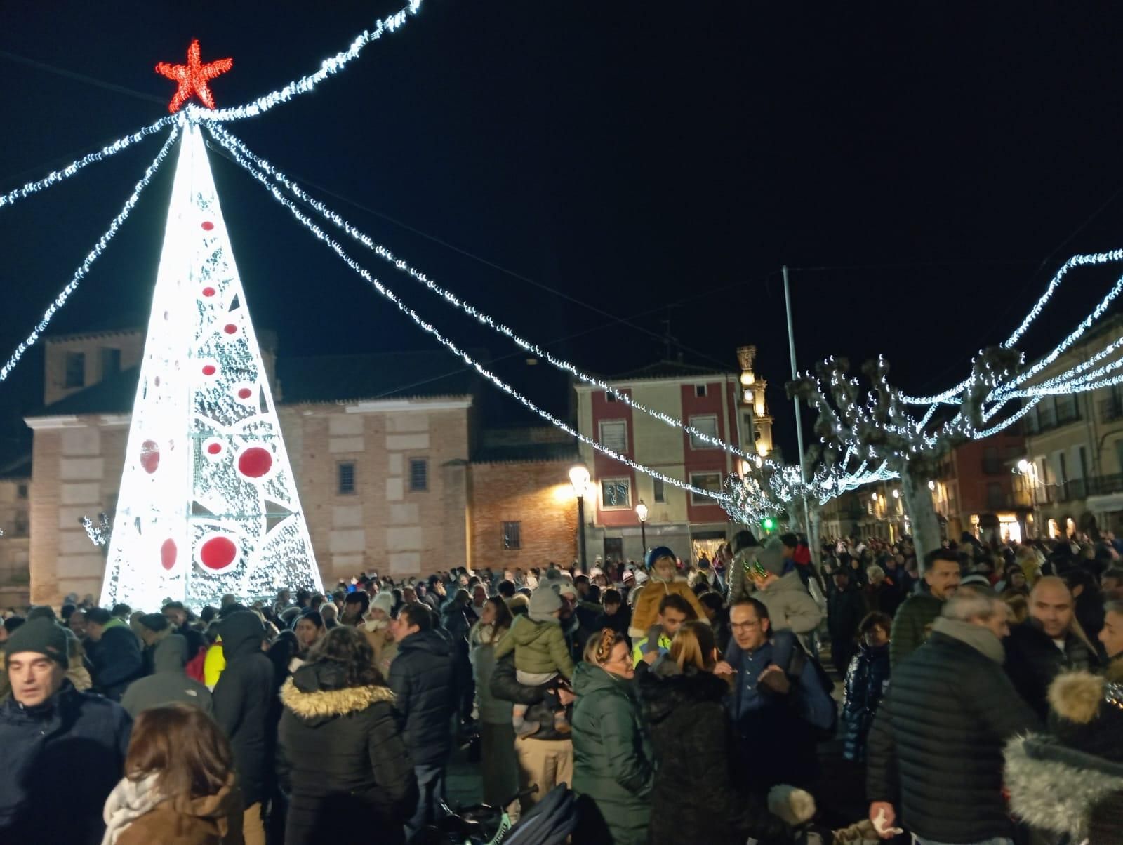 GALERÍA | Así ha sido el encendido de las luces de Navidad en Toro