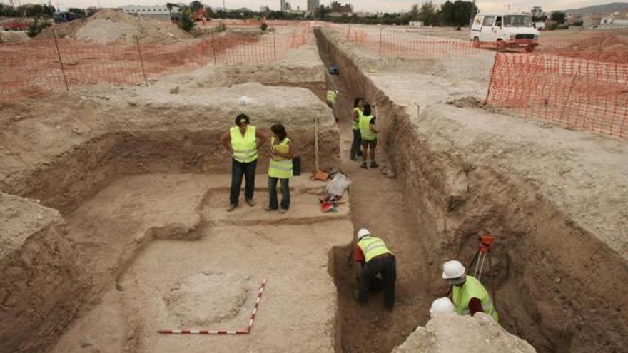 Hallaron un horno tardorromano y dos aceñas de época medieval en el solar