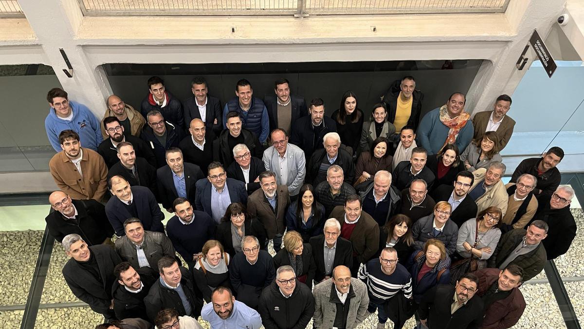 Asistentes al acto de presentación oficial del 75º aniversario del Fertiberia Puerto Sagunto.