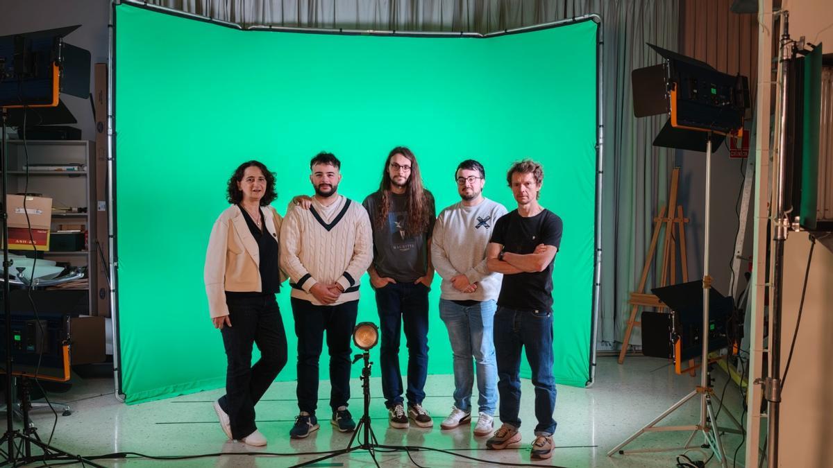 De izquierda a derecha, Noemí Pinilla-Alonso, Juan Antonio de Abol-Brasón Vázquez de Prada, Daniel Lanchares Álvarez, Santiago Iglesias Álvarez, Enrique Díez Alonso.