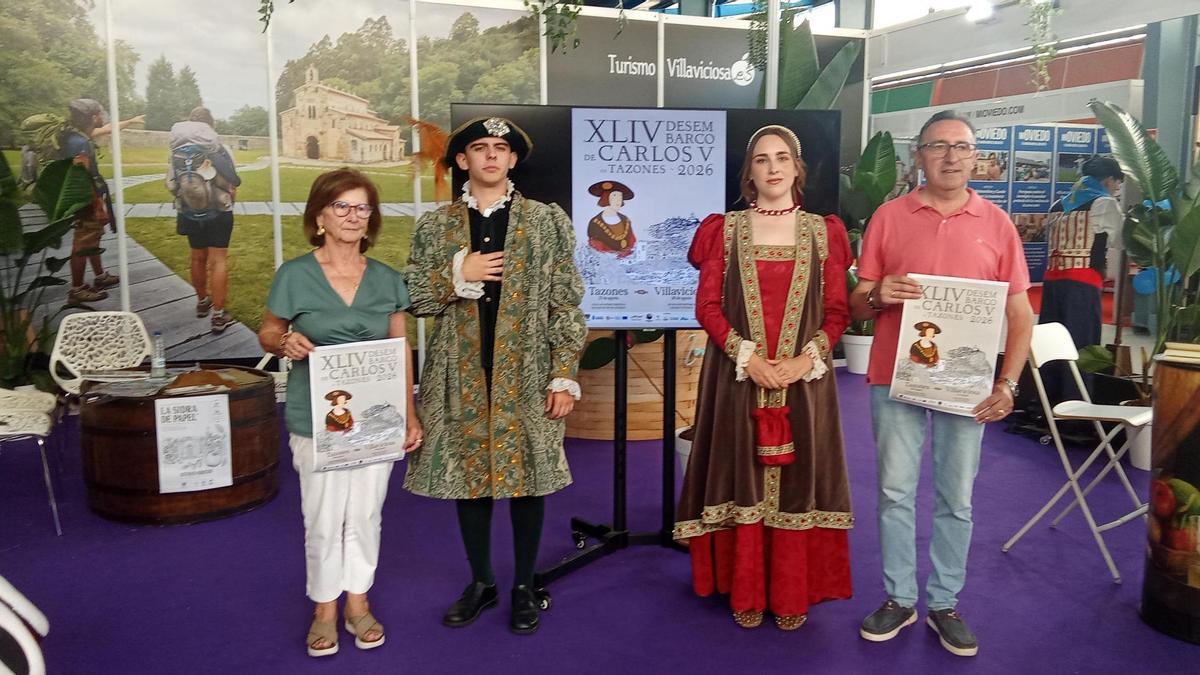 Cristina Carneado, Yeray Morís como Carlos V, Cristina Fernández como doña Leonor, y José Antonio Fernández, ayer, durante la presentación del programa.