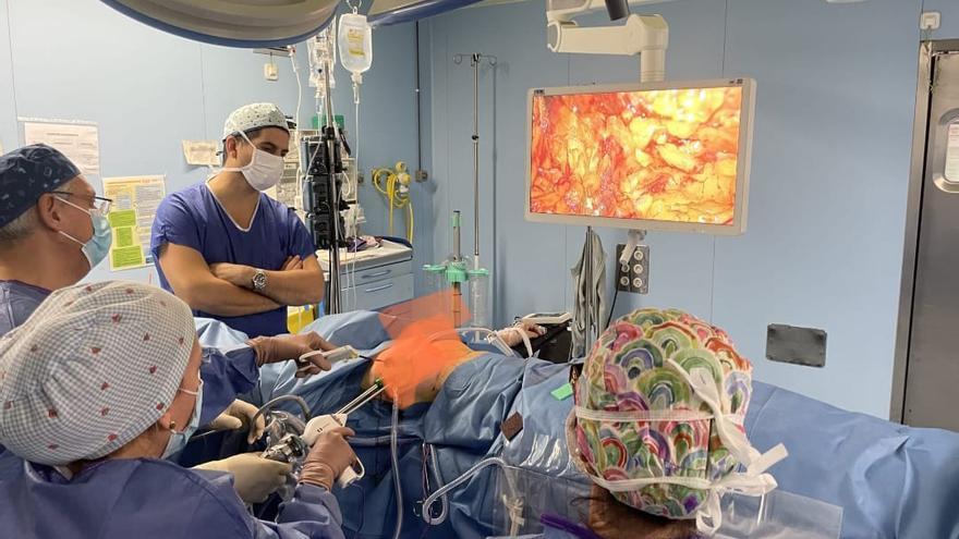 Intervenció quirúrgica amb la tècnica de la mastectomia endoscòpica