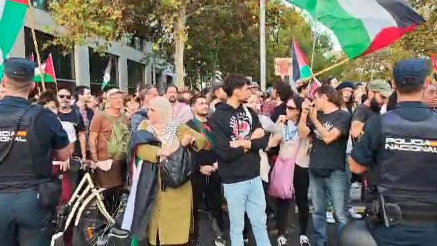 Protestas proPalestina antes del Valencia Basket - Hapoel
