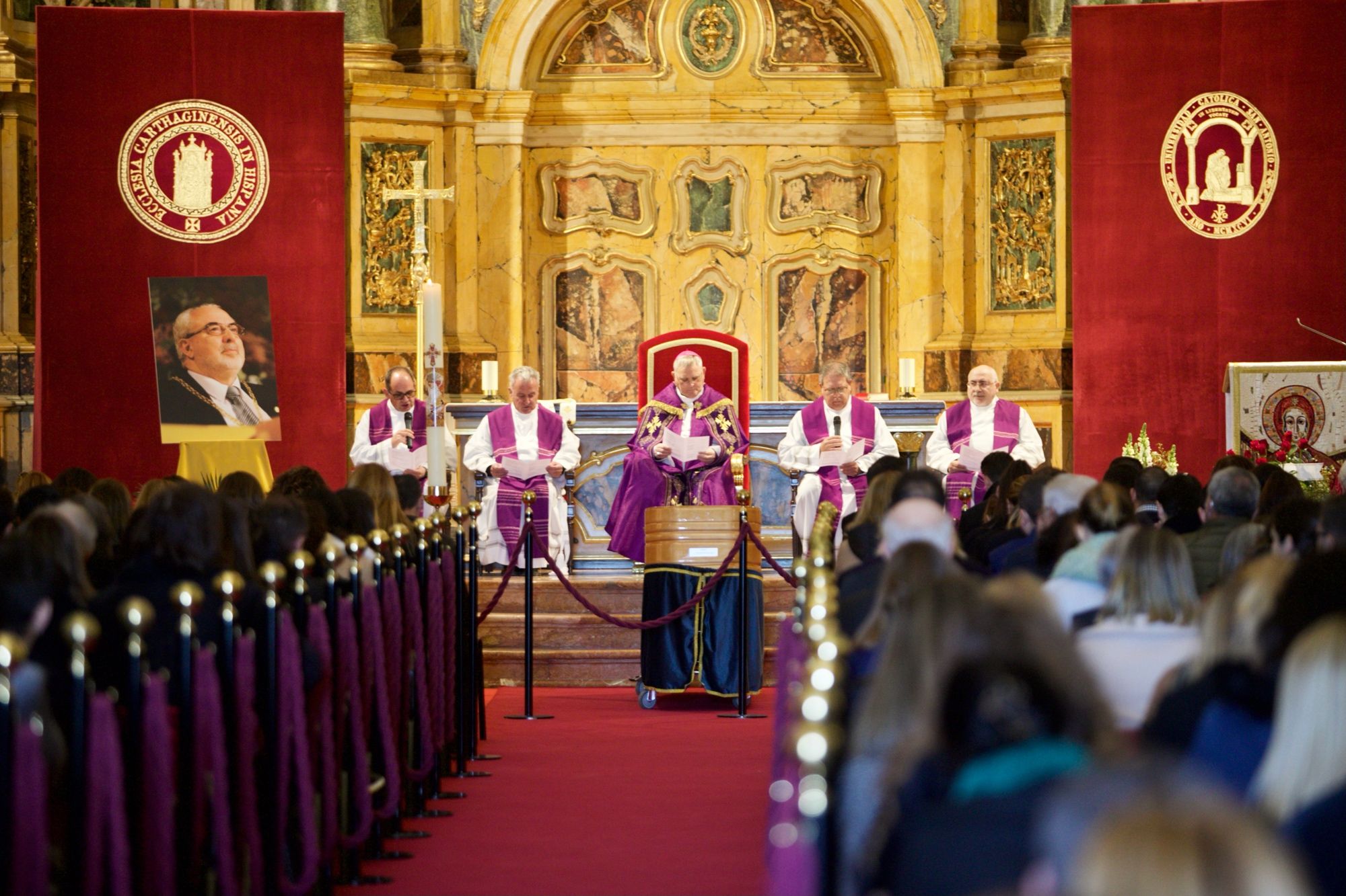 Imágenes | Cientos de personas se despiden de Mendoza en Los Jerónimos