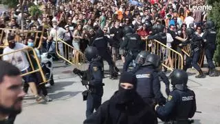 Cinco personas detenidas y nueve policías heridos durante las protestas por la vivienda en València