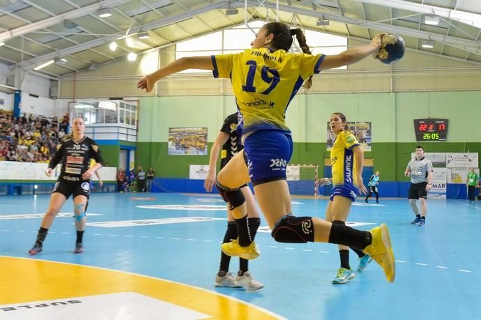 07-04-2019 TELDE. Ida de las semifinales de la Challenge Cup entre el Rocasa de Gran Canaria y el Kristianstad Handboll de Suecia  | 07/04/2019 | Fotógrafo: Andrés Cruz