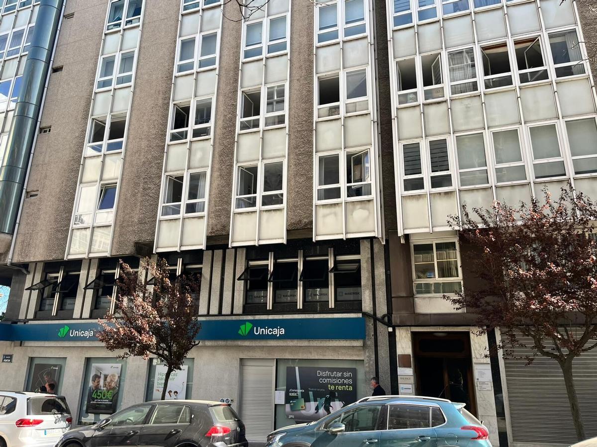 Edificio en el que se originó el incendio en la calle Fontán de A Coruña