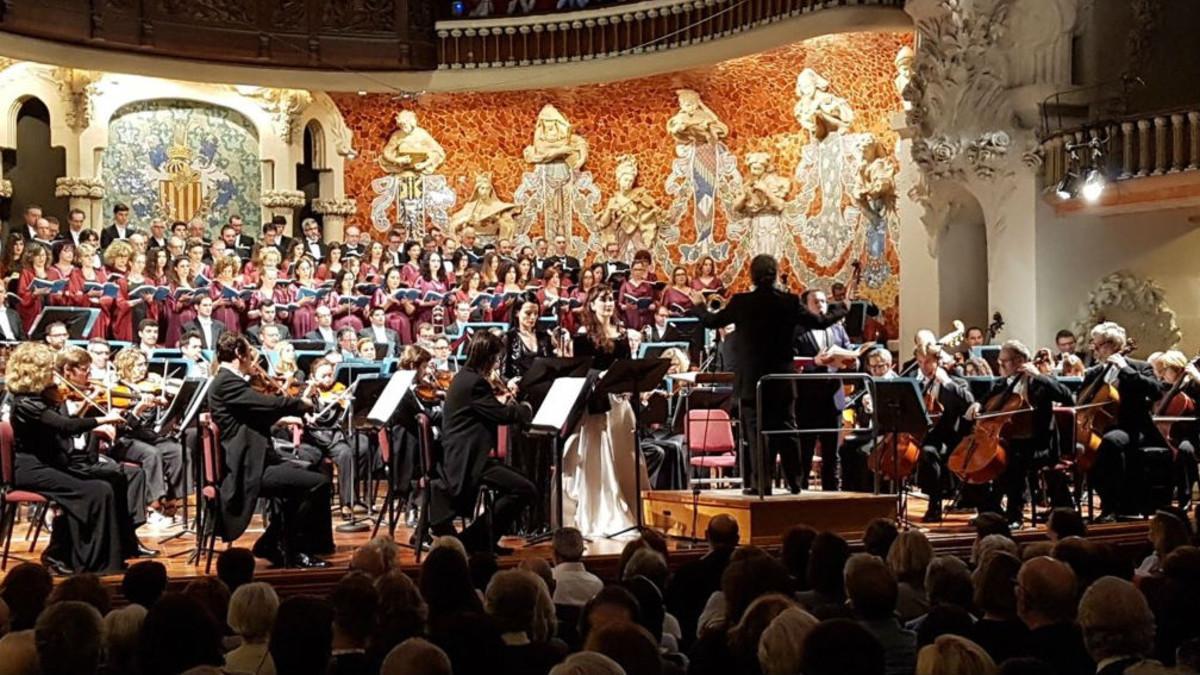 Un momento de la interpretación de 'Réquiem' de Verdi en el Palau