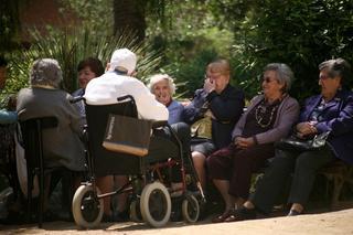 300.000 mayores de 65 años viven solos en Catalunya