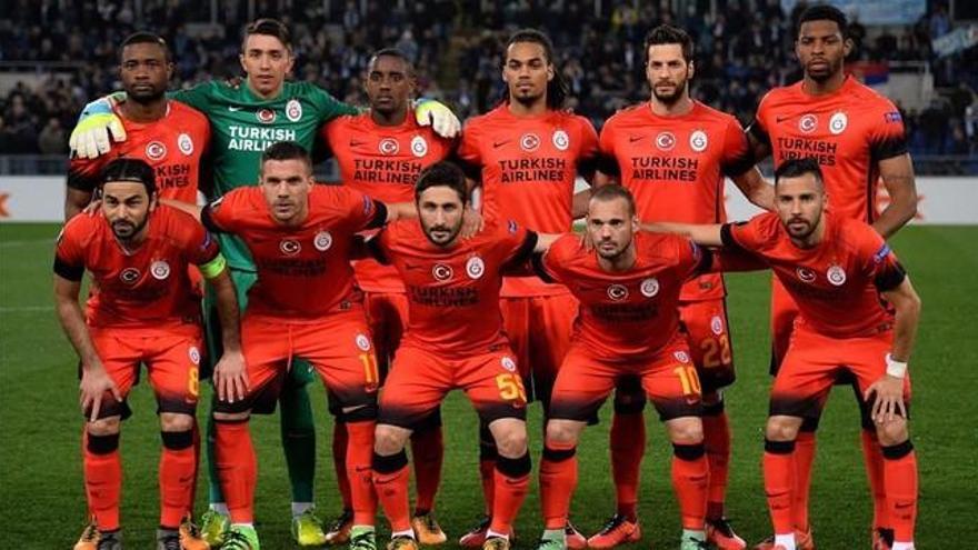 La UEFA expulsa de Europa al Galatasaray