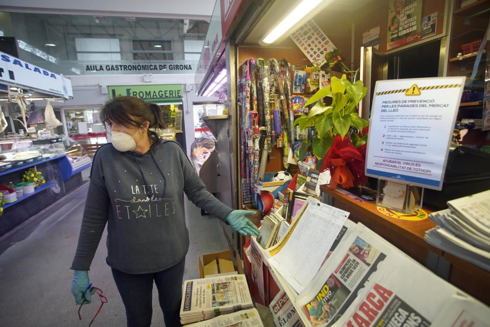 Els mercats del Lleó i la Devesa, gairebé buits