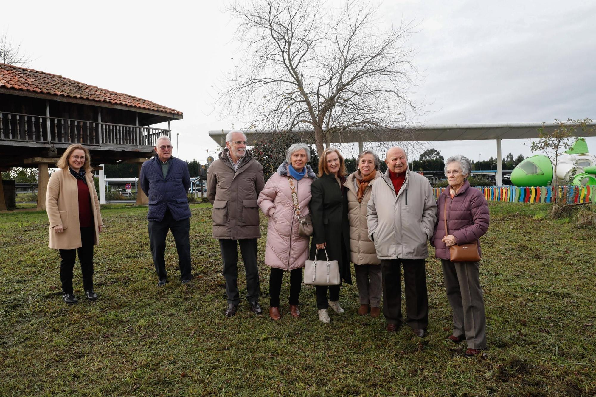 EN IMÁGENES: El homenaje a "Angelín, el de Iberia" en el aeropuerto de Asturias