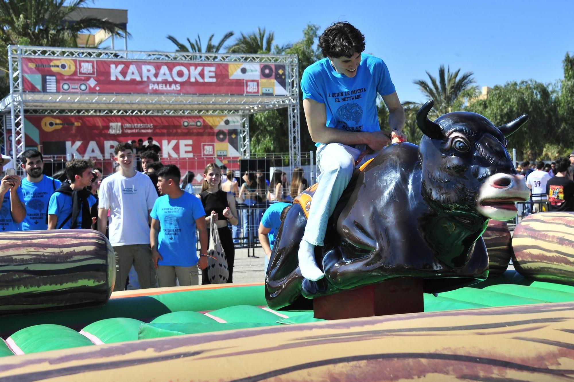 Fiestón de primavera en la UMH de Elche