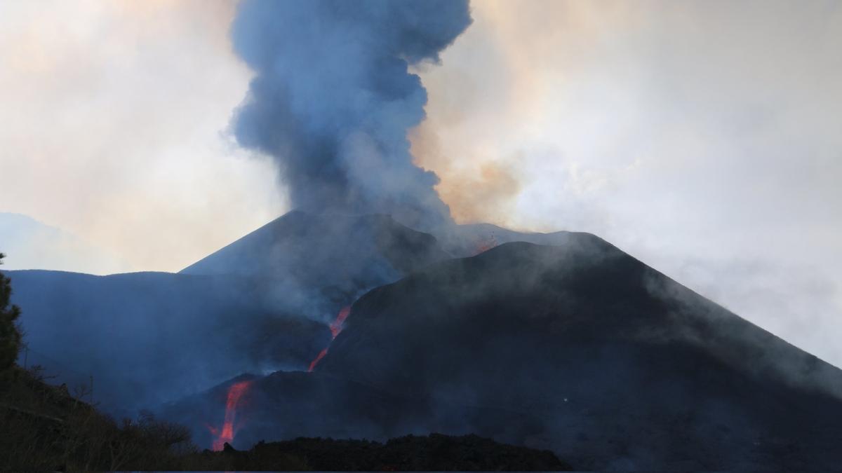 El penacho del volcán de La Palma,.