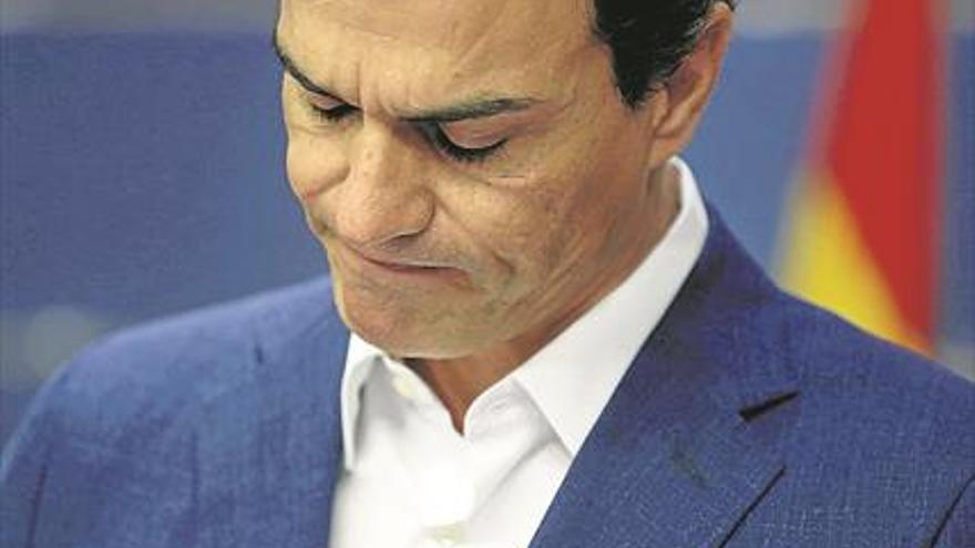 Sánchez deja el escaño y se postula para liderar el PSOE