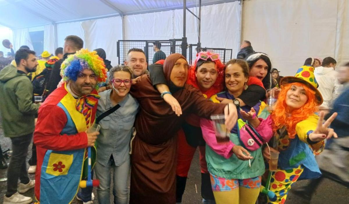 Santa Apolonia en Guimarei y Folk de Raíz en Callobre