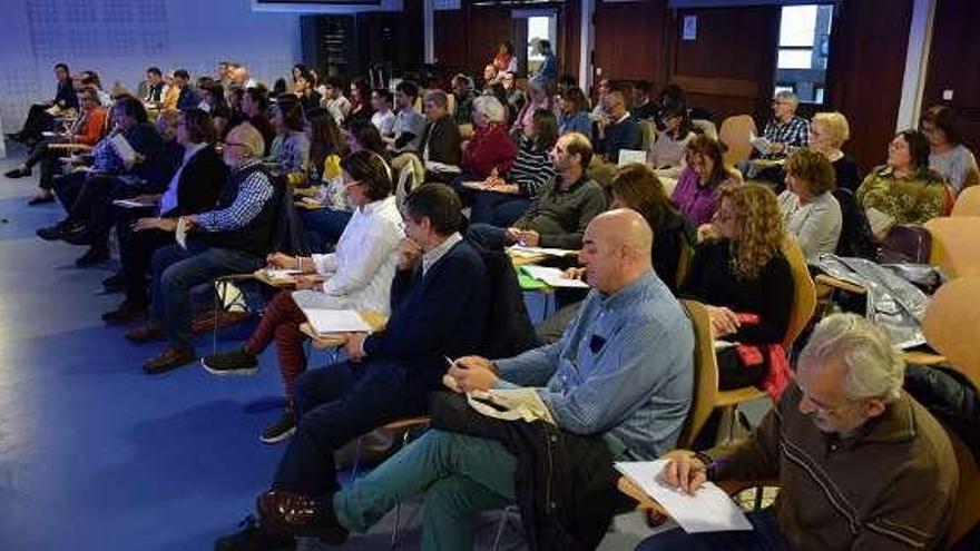 Asistentes a la jornada de Risegal celebrada ayer en el campus.  // Duvi