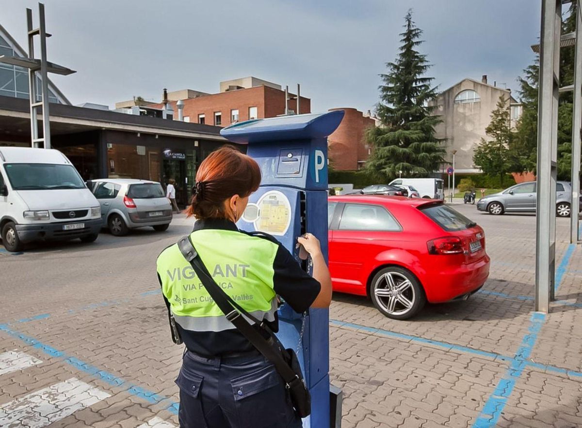La zona blava és gratis a l’agost a la majoria de ciutats de l’àrea de BCN