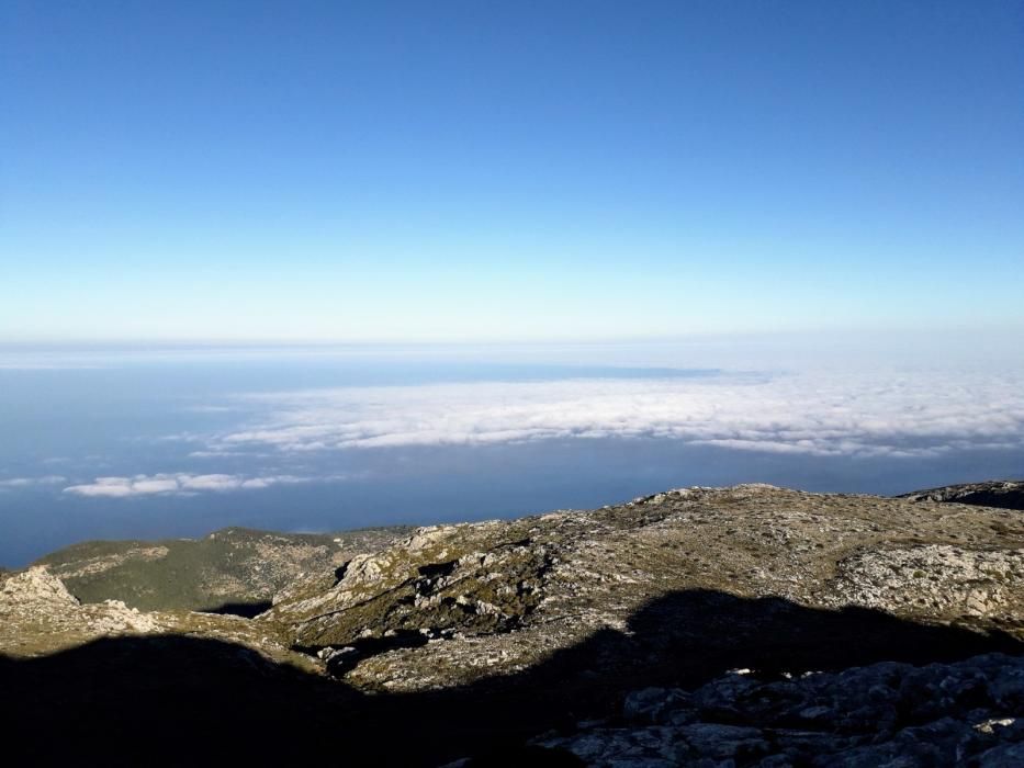 Spektakuläre Bilder vom Wolkenmeer über Mallorca