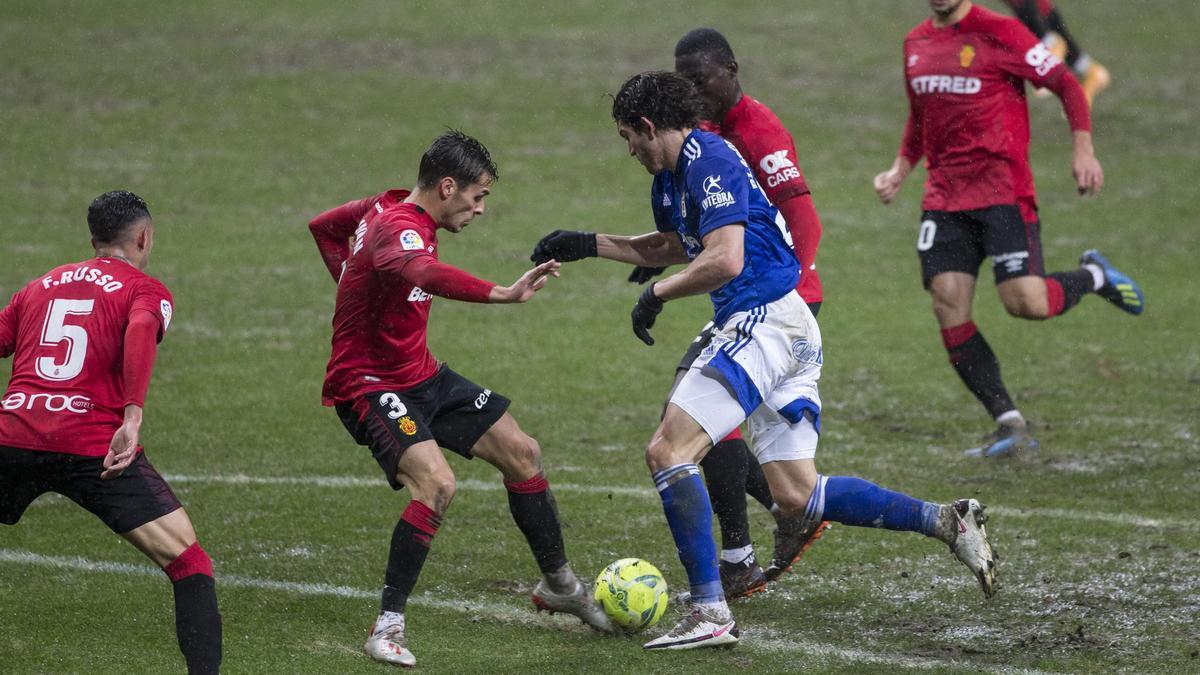 Las imágenes del partido entre el Real Oviedo y el Mallorca