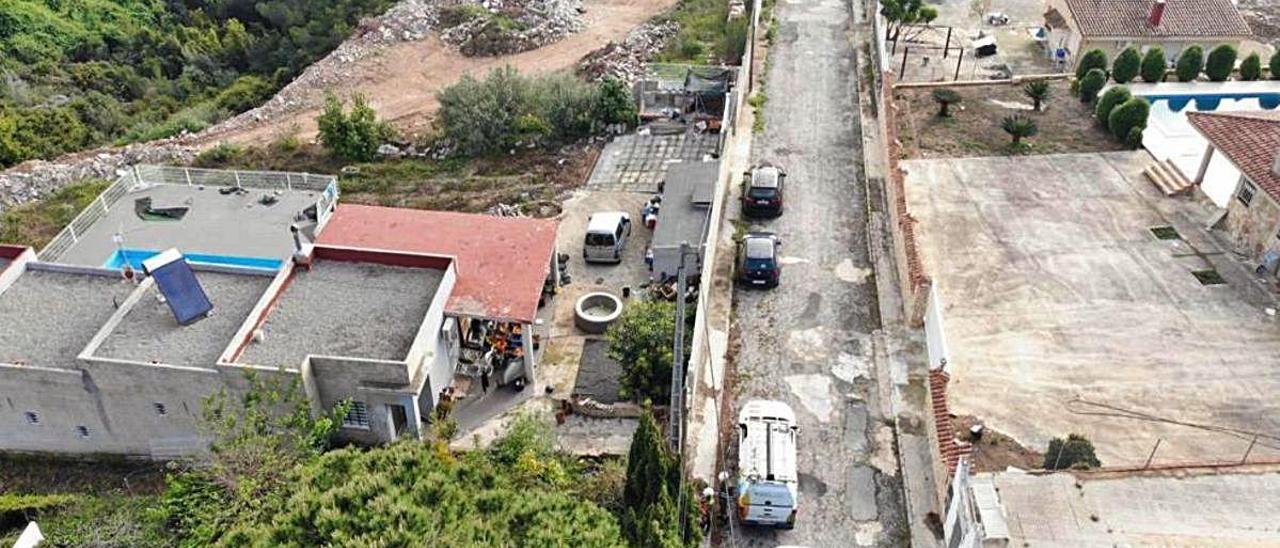 Operación policial en una urbanización de Alberic.