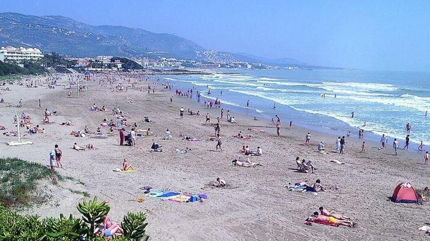 Alcalà pone a punto las playas para Semana Santa