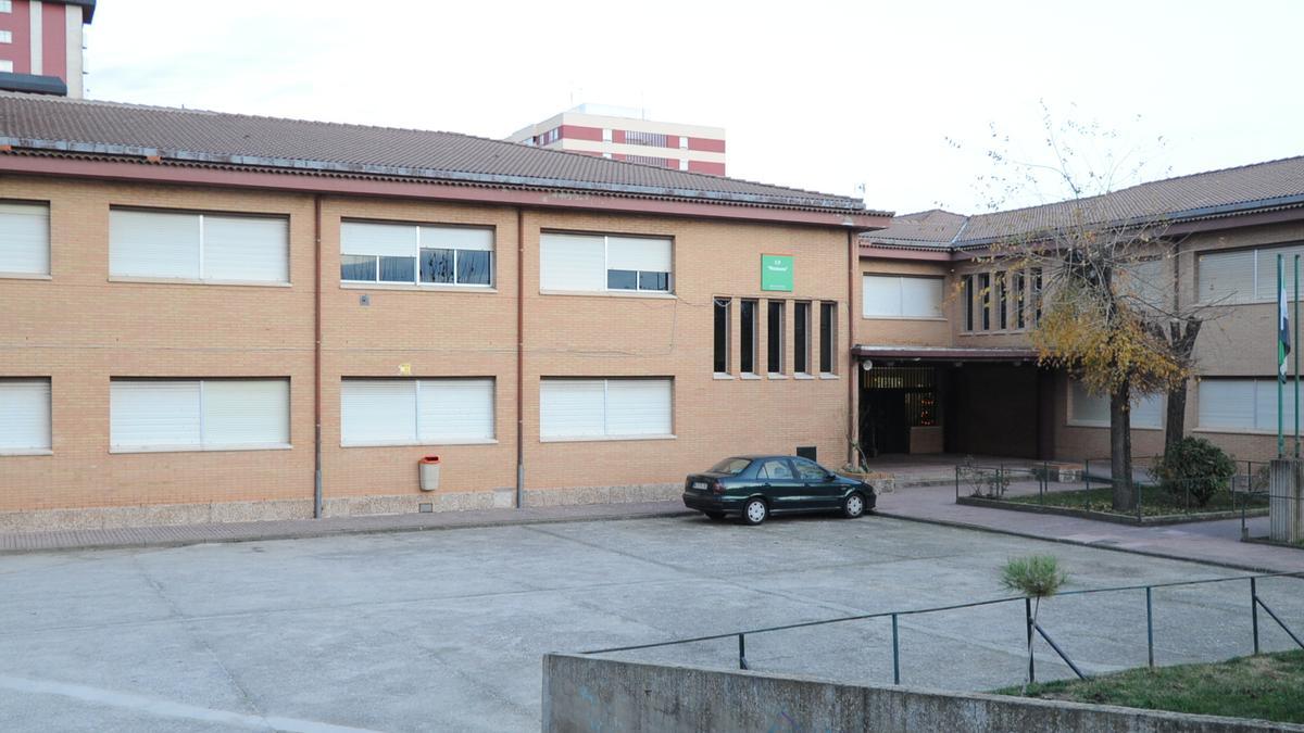 Fotografía del colegio Moctezuma en Cáceres.