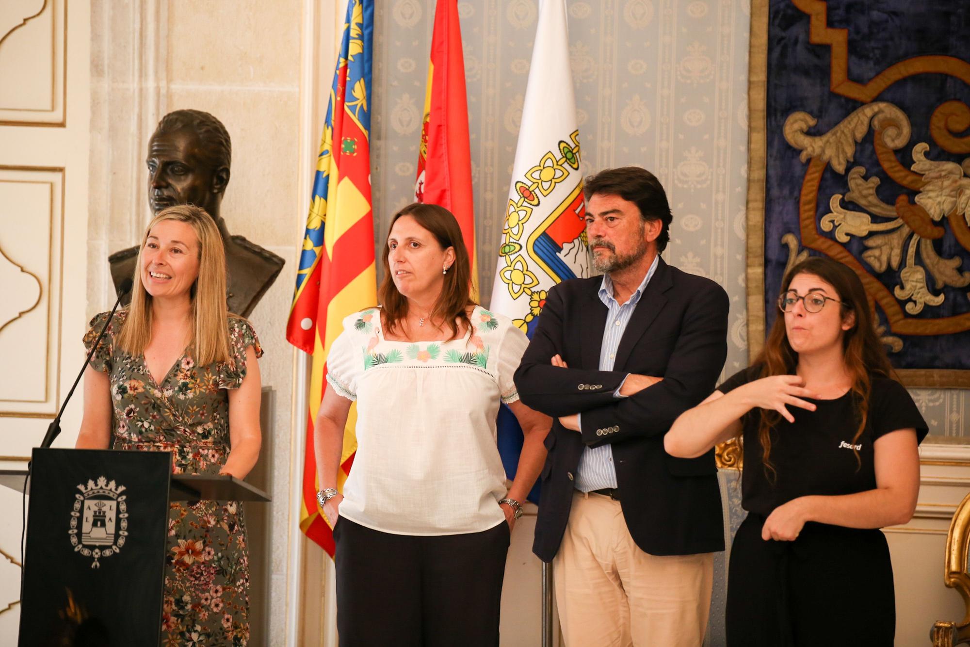 Presentación del cupón conmemorativo del centenario del Mercado Central