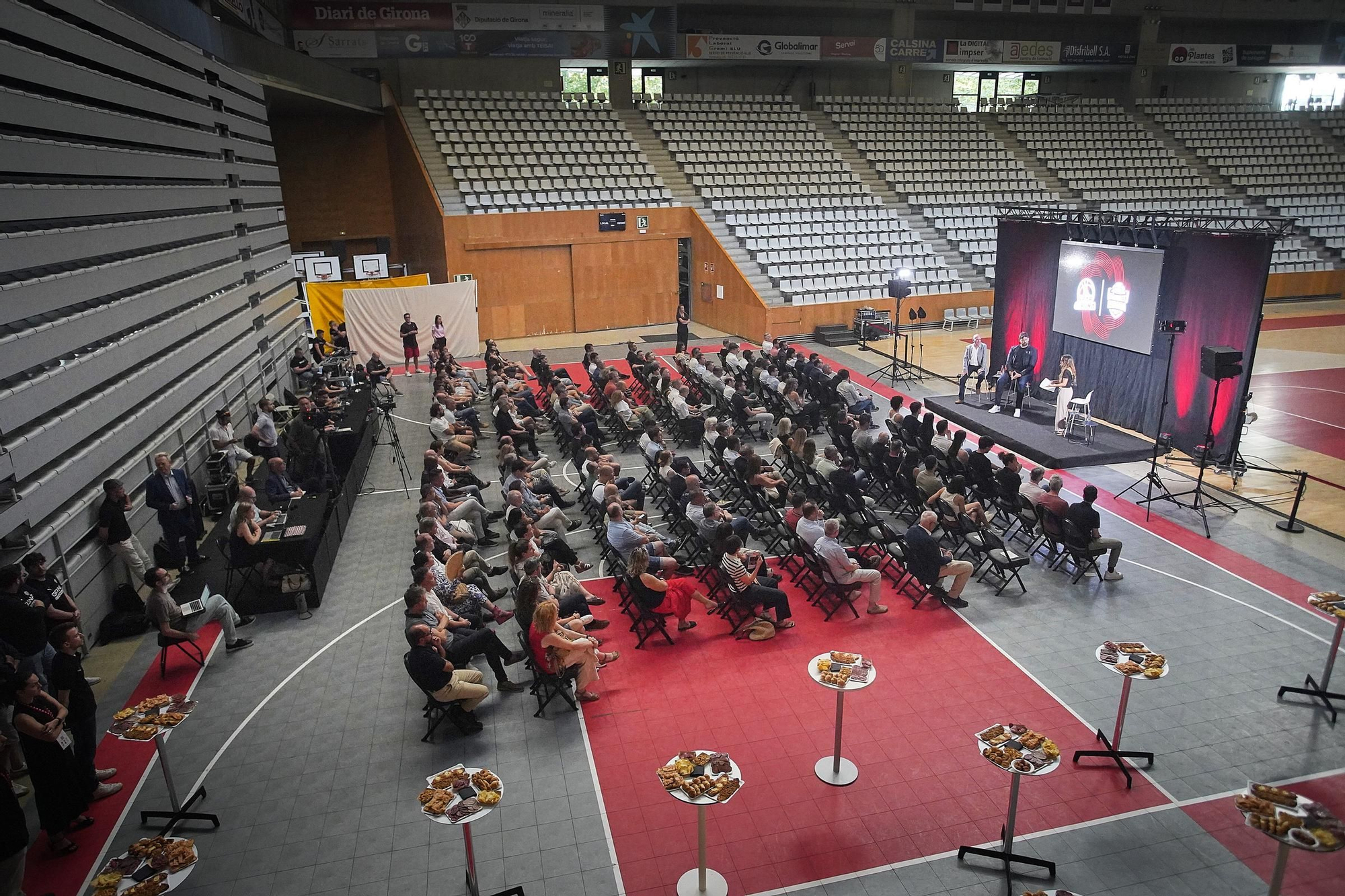 Les fotos de l'anunci de la fusió entre l'Uni i el Bàsquet Girona