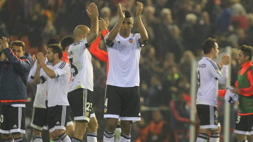 Un gran Valencia pone en pie a Mestalla