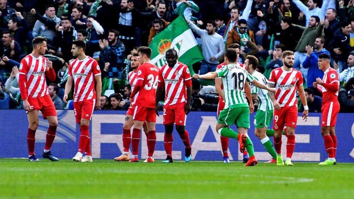 El Girona volvió a desmoronarse tras el descanso, contra el Betis